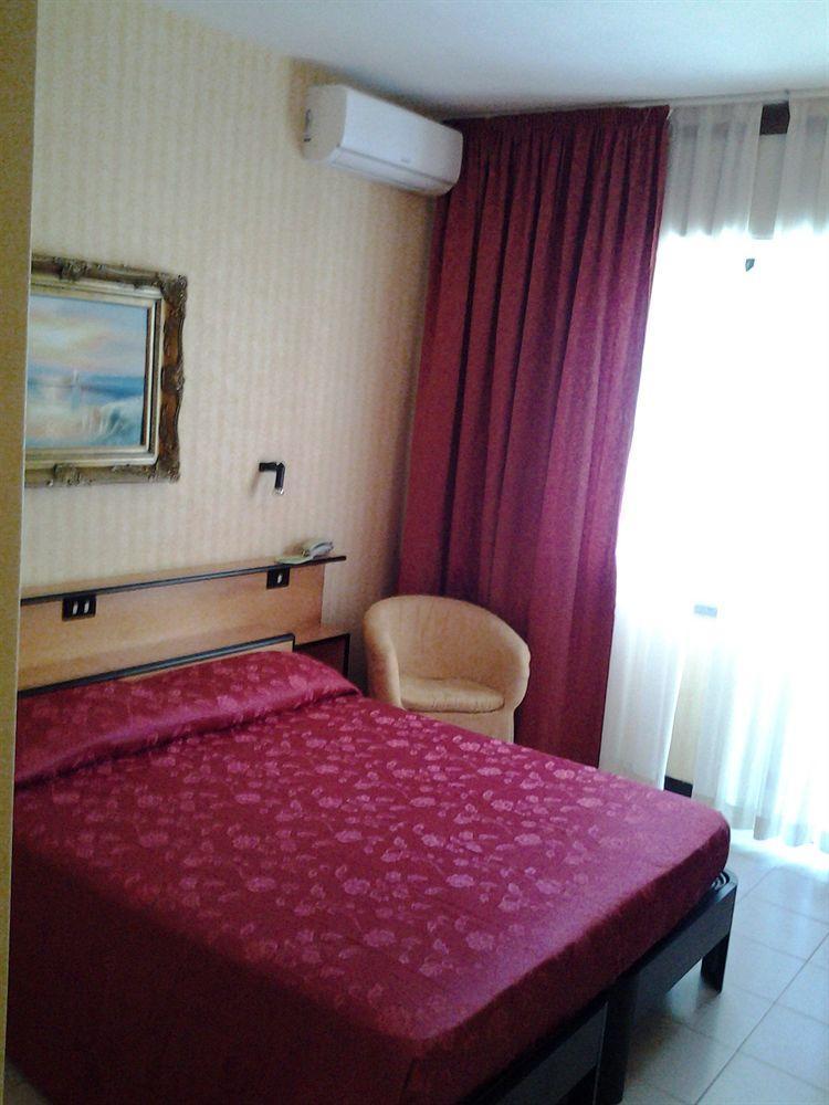 Marocca Hotell Nettuno Eksteriør bilde