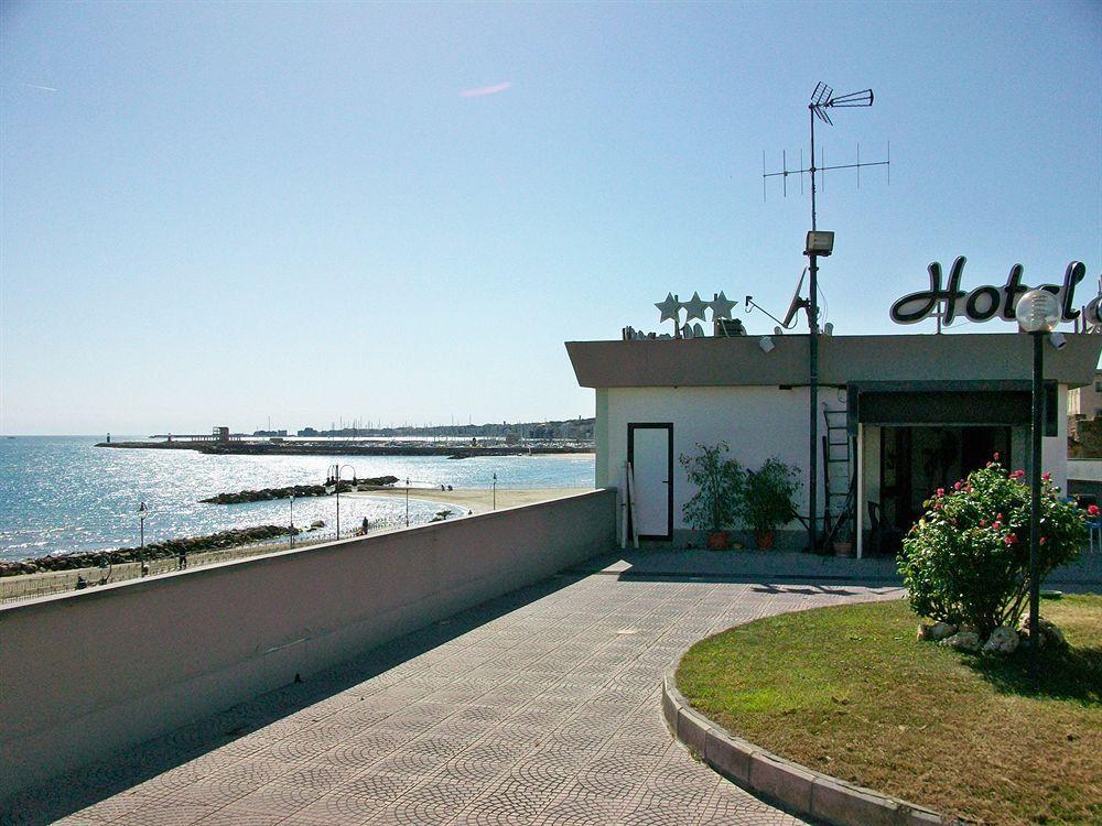 Marocca Hotell Nettuno Eksteriør bilde